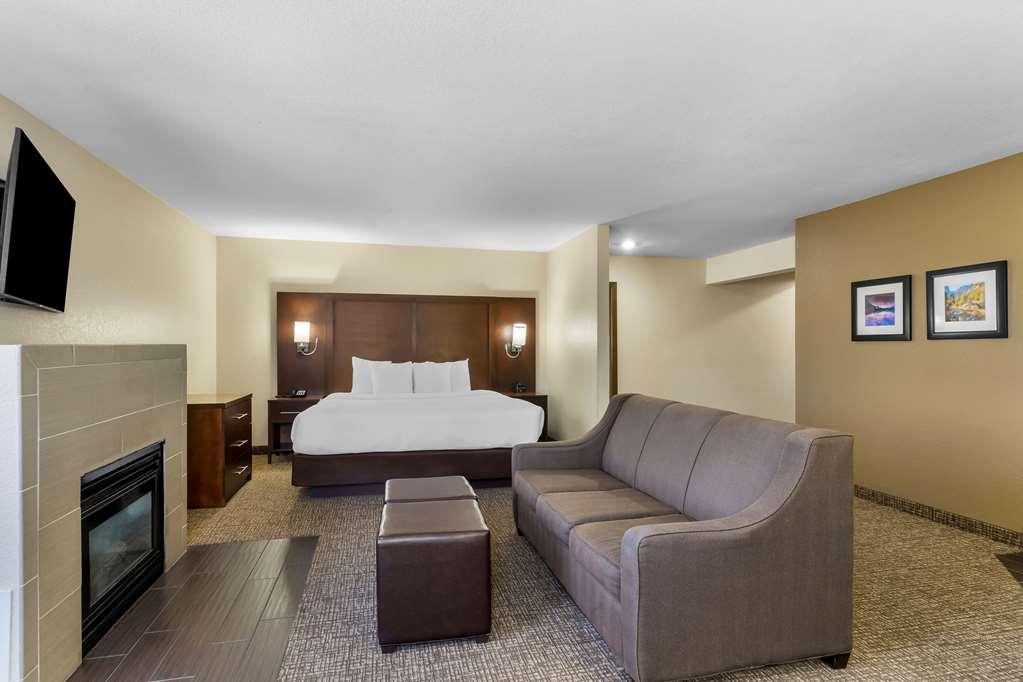 Comfort Inn & Suites Greeley Room photo