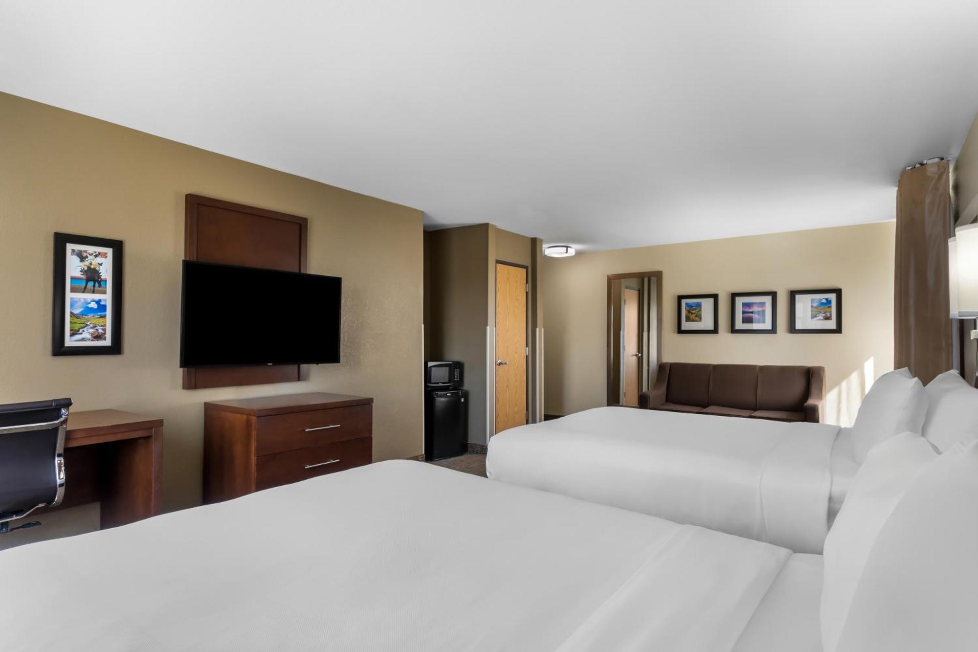 Comfort Inn & Suites Greeley Exterior photo